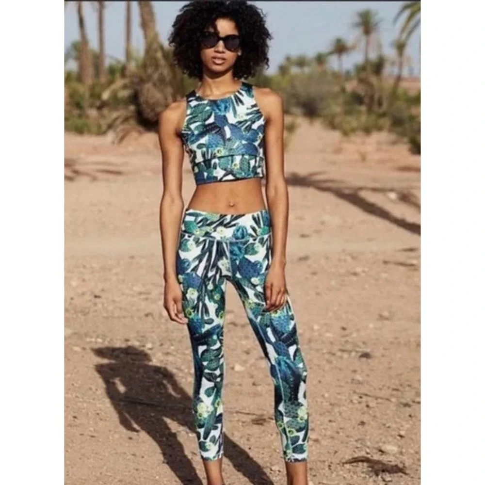 Sweaty Betty Soft Cropped Leggings Cactus Design Size XL